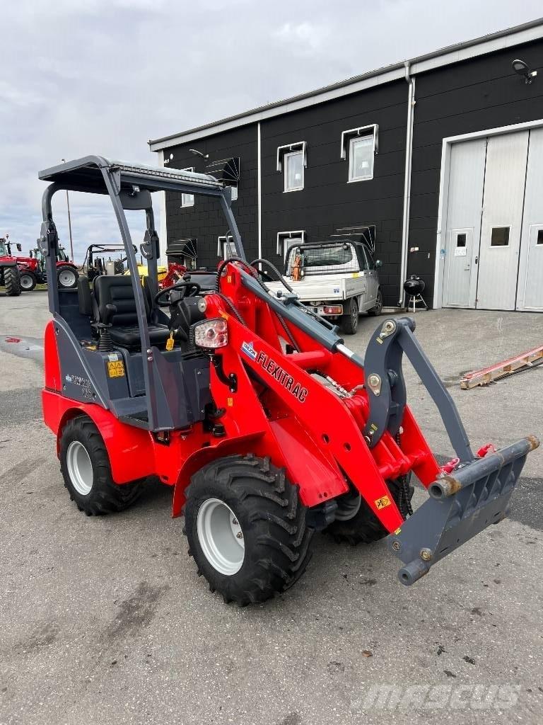 Flexitrac 1126 Çok amaçlı yükleyiciler