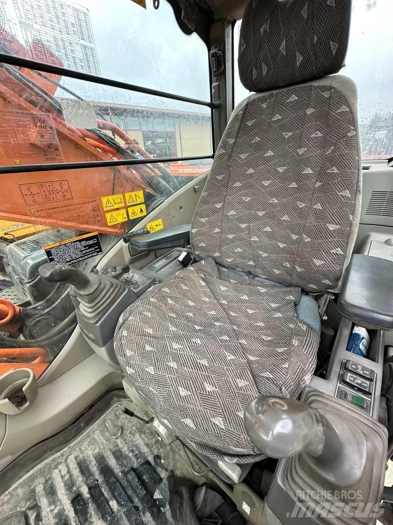 Hitachi ZX 350 LC N Paletli ekskavatörler