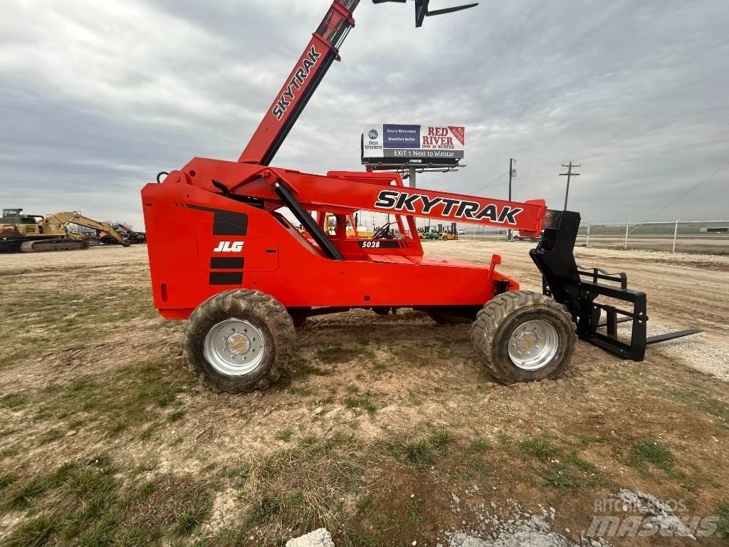SkyTrak 5028 Teleskopik yükleyiciler