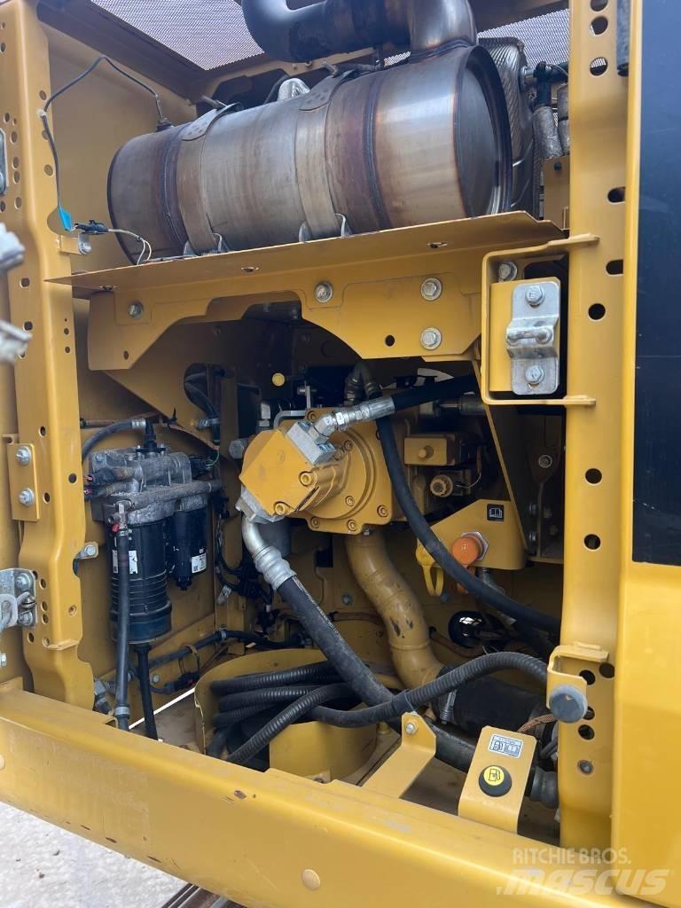 CAT 320 Paletli ekskavatörler