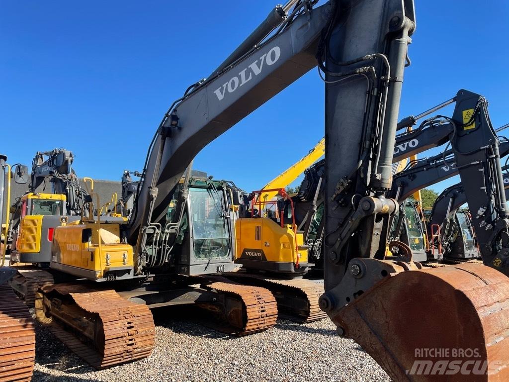 Volvo EC210C Paletli ekskavatörler