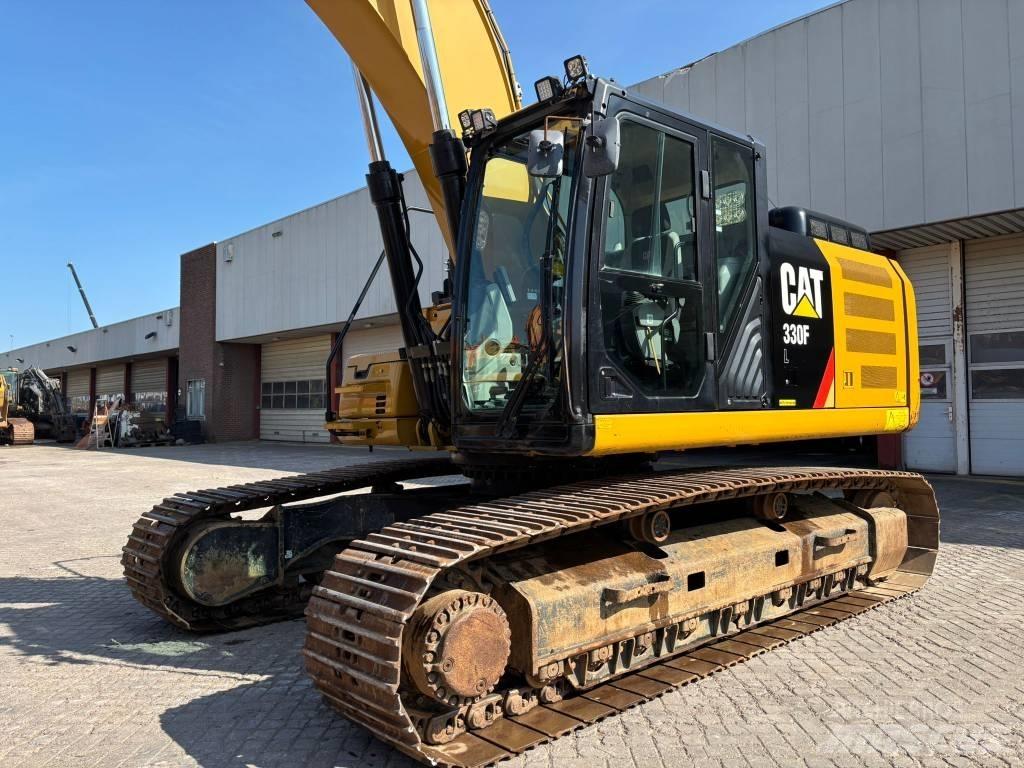 CAT 330 FL Paletli ekskavatörler