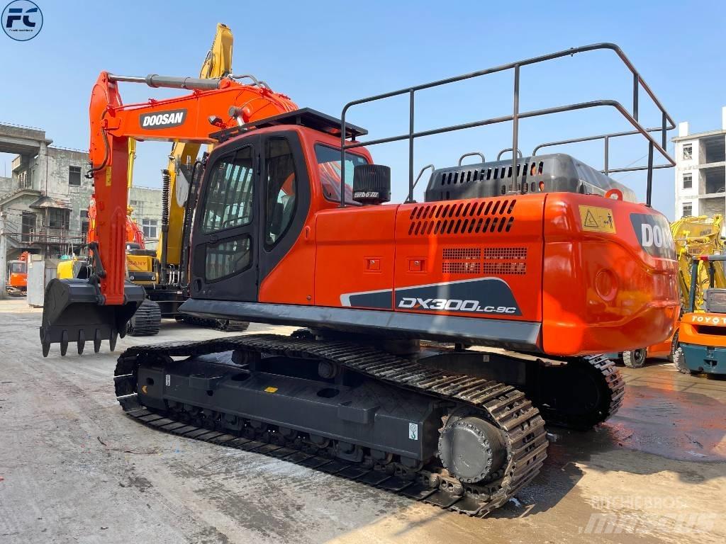 Doosan Dx300 Paletli ekskavatörler
