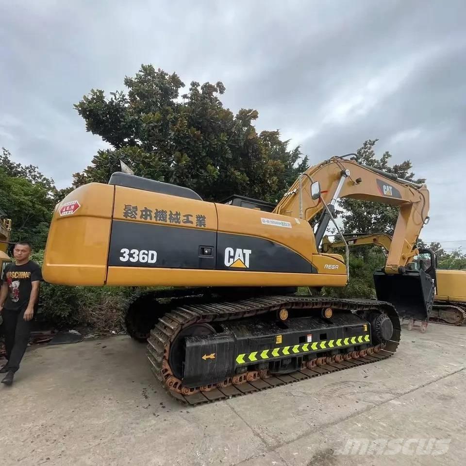 CAT 336D Paletli ekskavatörler