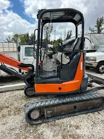 Hitachi ZX35U-5N Mini ekskavatörler, 7 tona dek