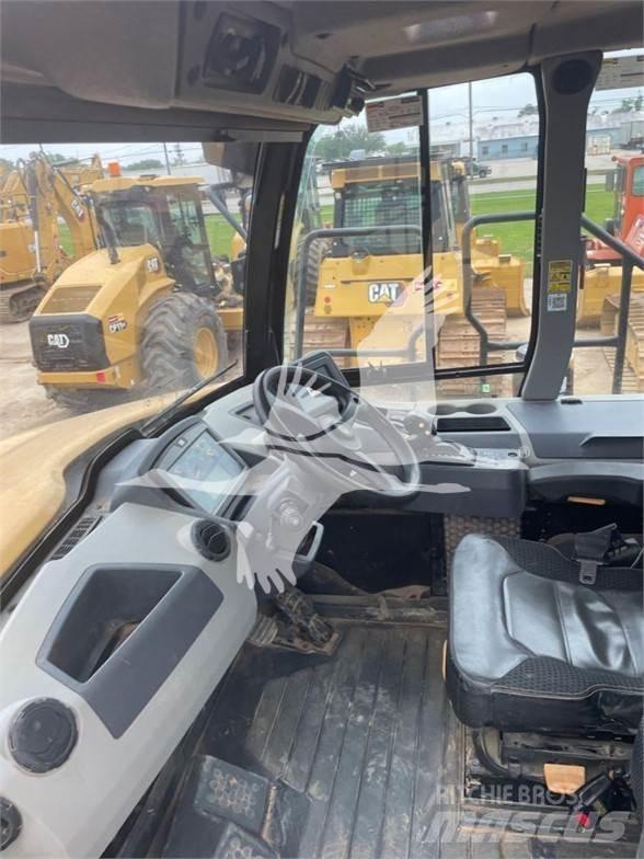 CAT 730 Belden kirma kaya kamyonu