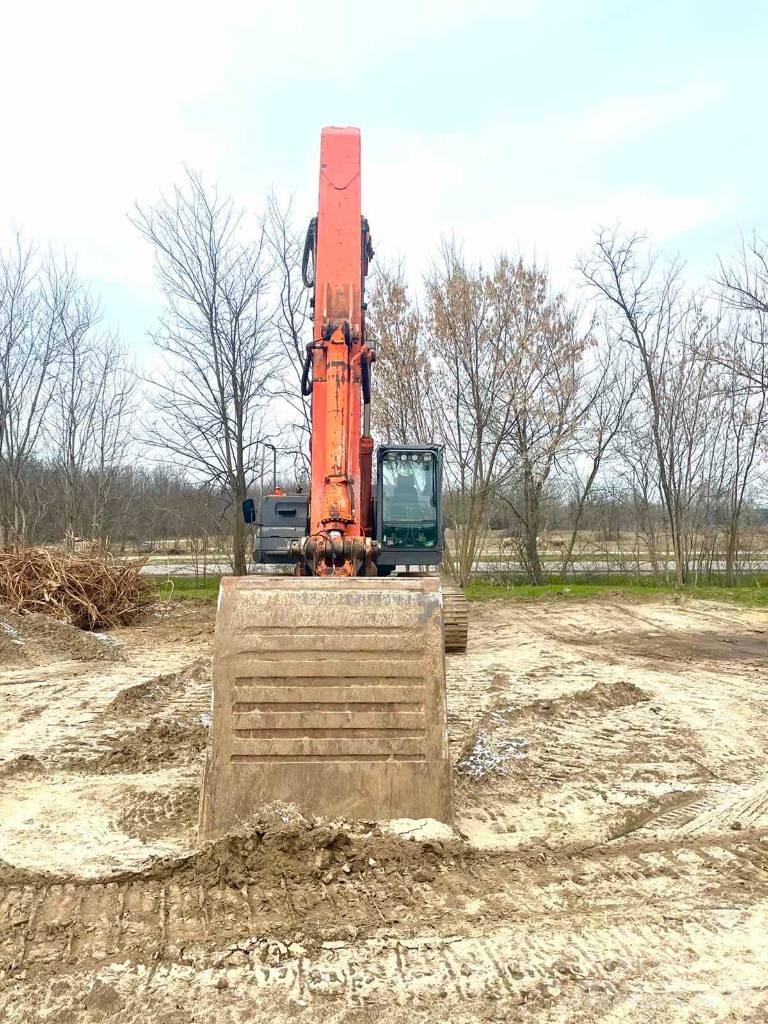 Hitachi ZX 350 LC-3 Paletli ekskavatörler