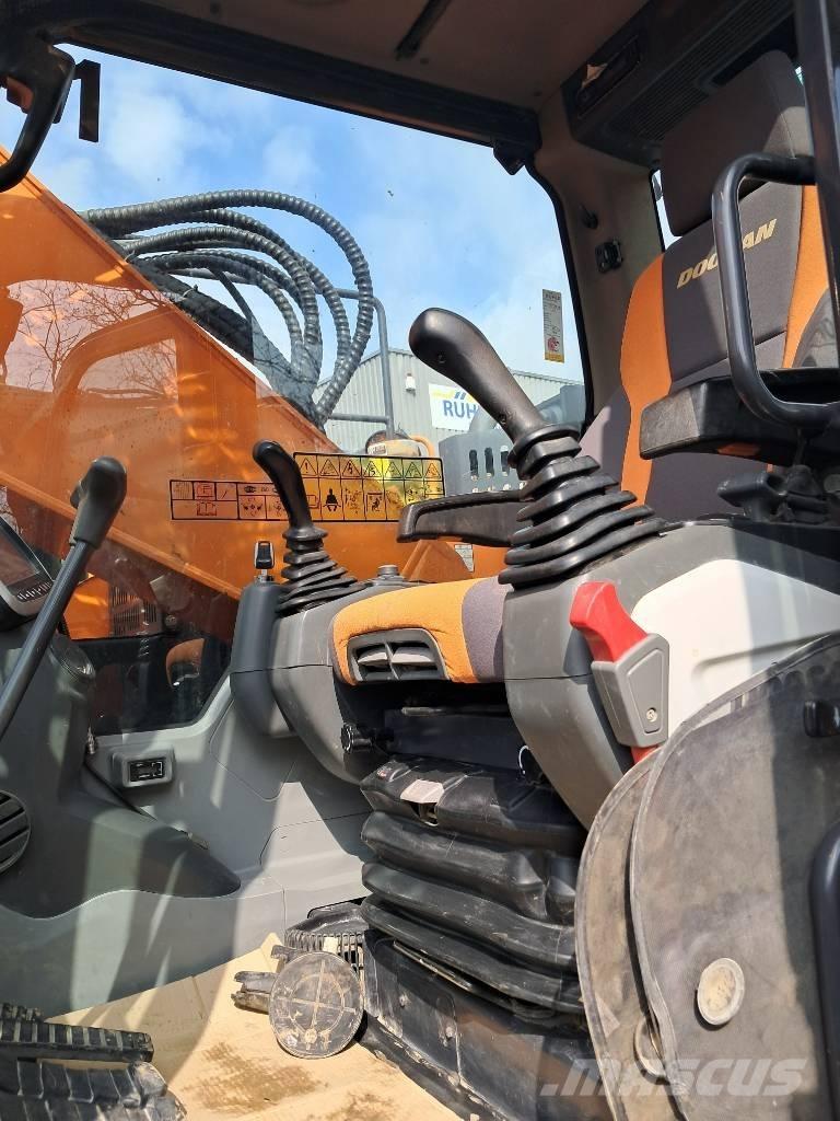 Doosan DX 235 LCR-5 Paletli ekskavatörler