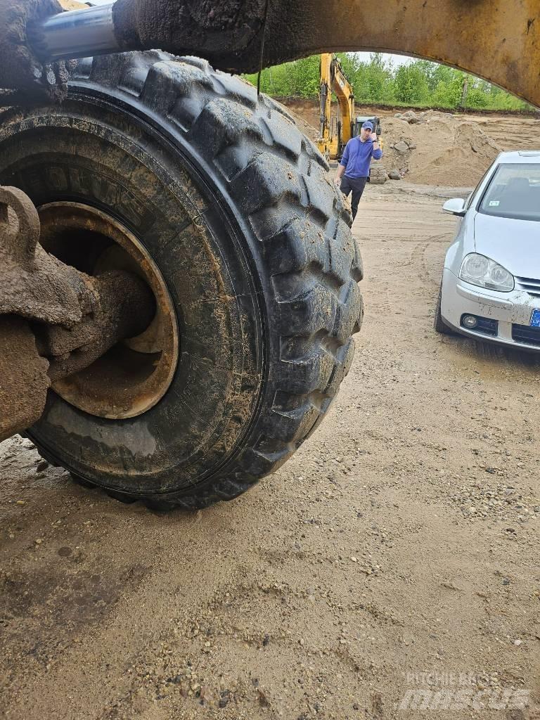 Komatsu WA 470 Tekerlekli yükleyiciler