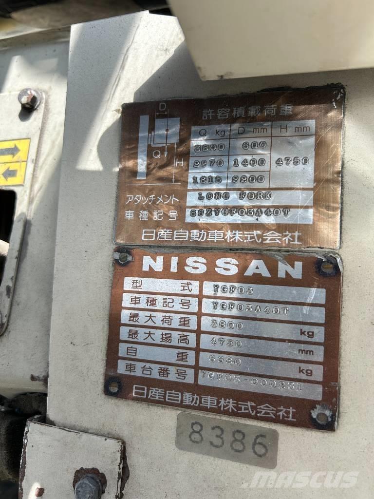 Nissan YGF03 Dizel forkliftler