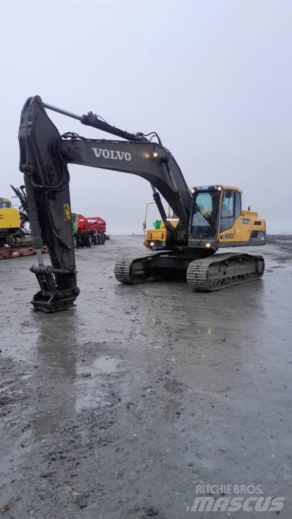 Volvo EC 300 D L Paletli ekskavatörler