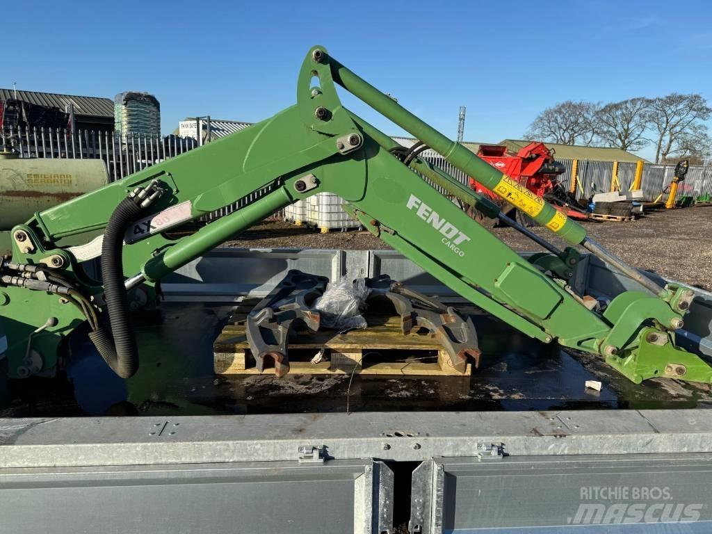 Fendt CARGO 4X80 Ön yükleyici ve kazicilar