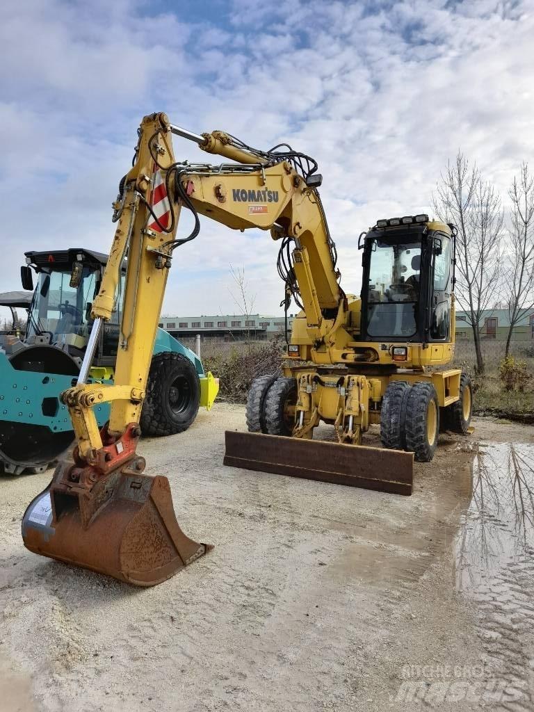 Komatsu PW118MR-8 Lastik tekerli ekskavatörler
