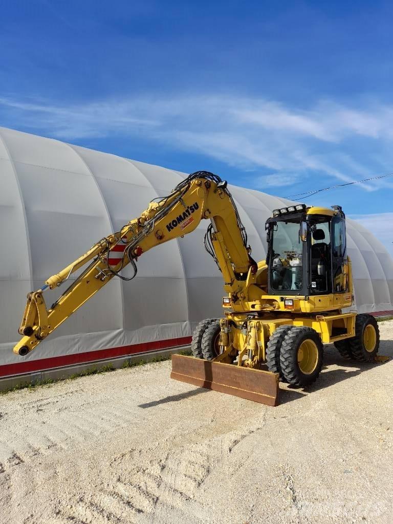Komatsu PW118MR-8 Lastik tekerli ekskavatörler