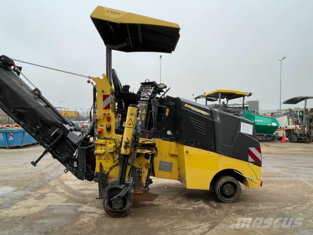 Bomag BM 500/15-2 Asfalt kaziyicilar