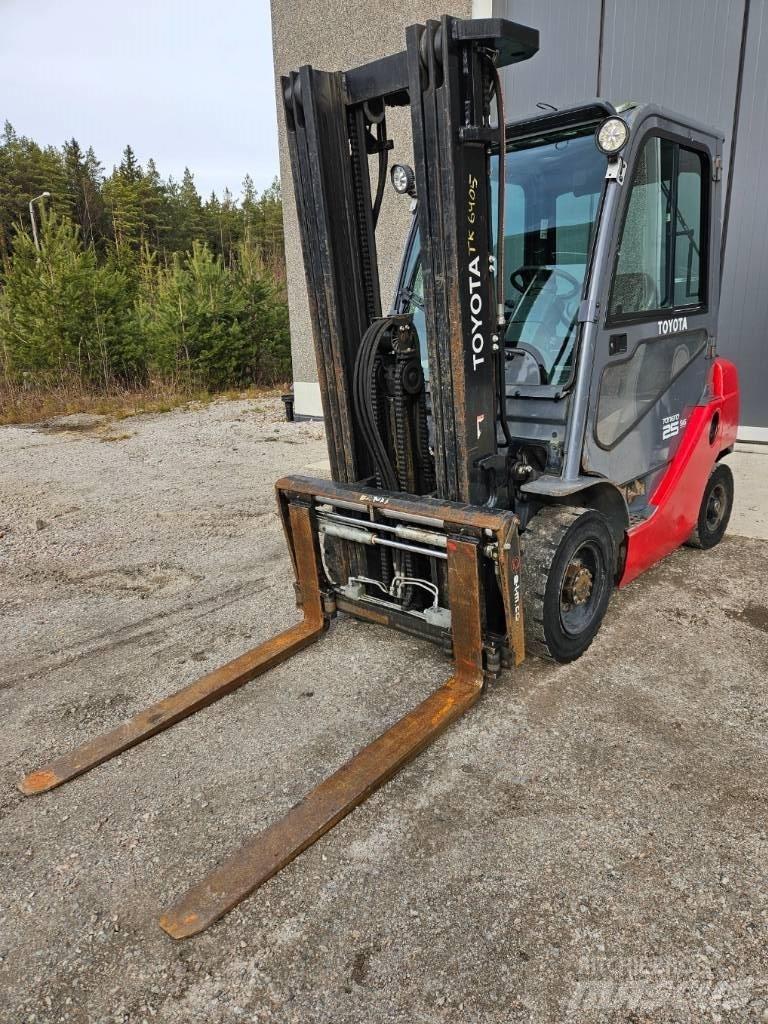 Toyota 02-8 FDF 25 Dizel forkliftler