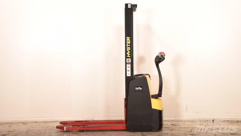 Hyster S 1.0E Yaya kumandali istif makinasi