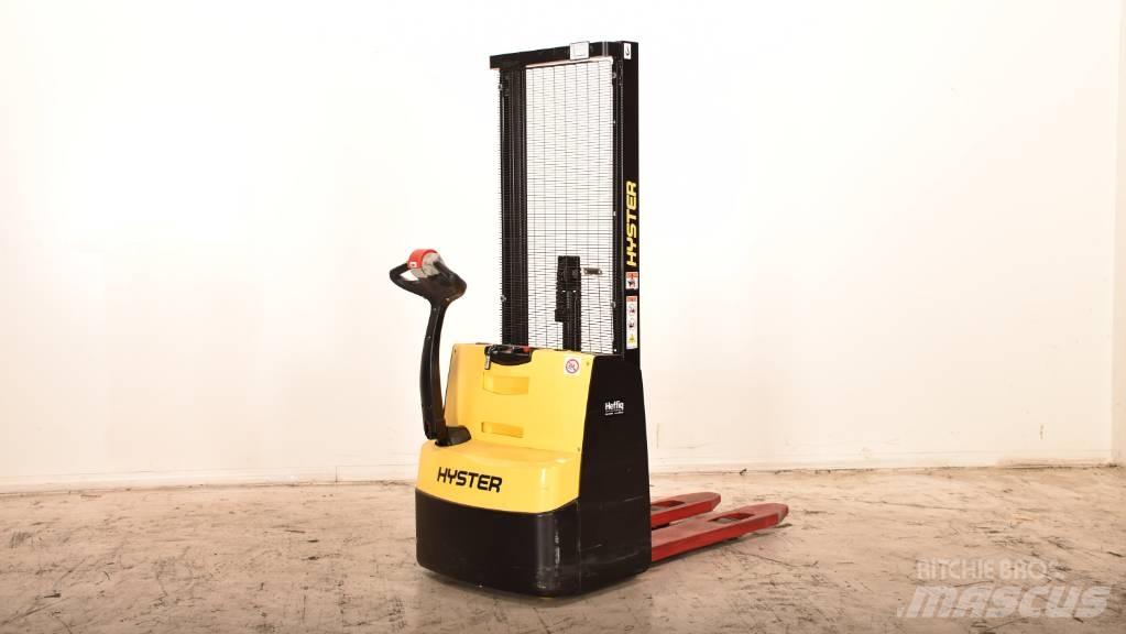 Hyster S 1.0E Yaya kumandali istif makinasi