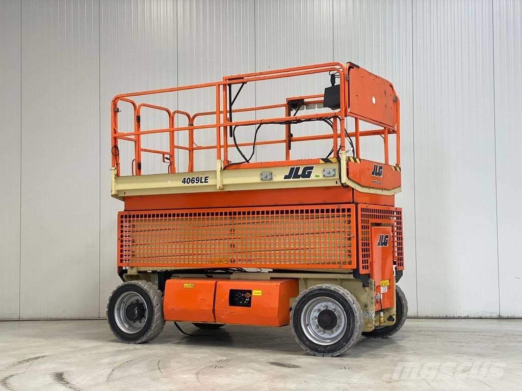 JLG 4069LE Makasli platformlar
