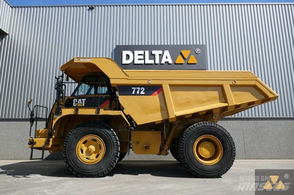 CAT 772 Yol disi kaya kamyonu