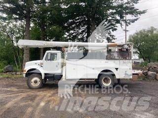 Altec AM855 Araç üstü platformlar