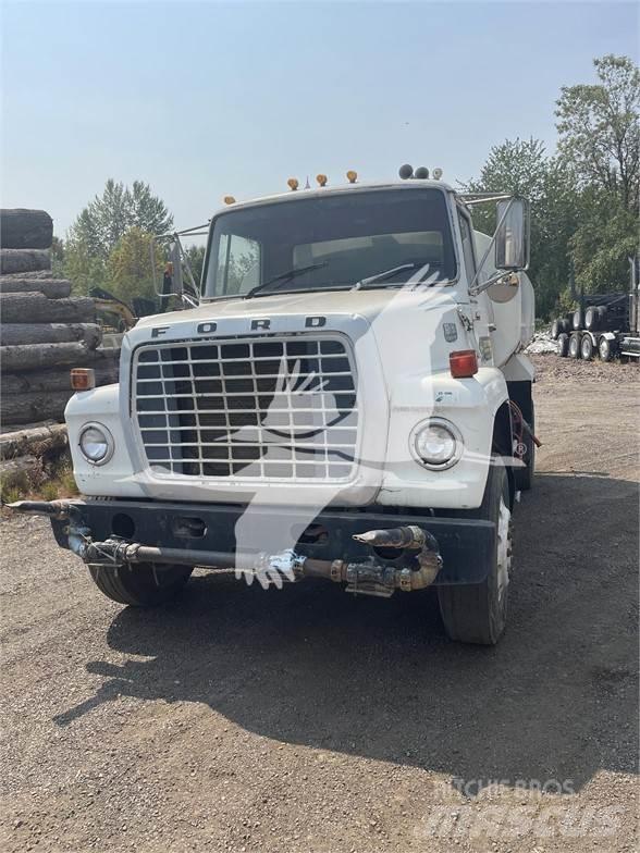 Ford 8000 Su tankerleri