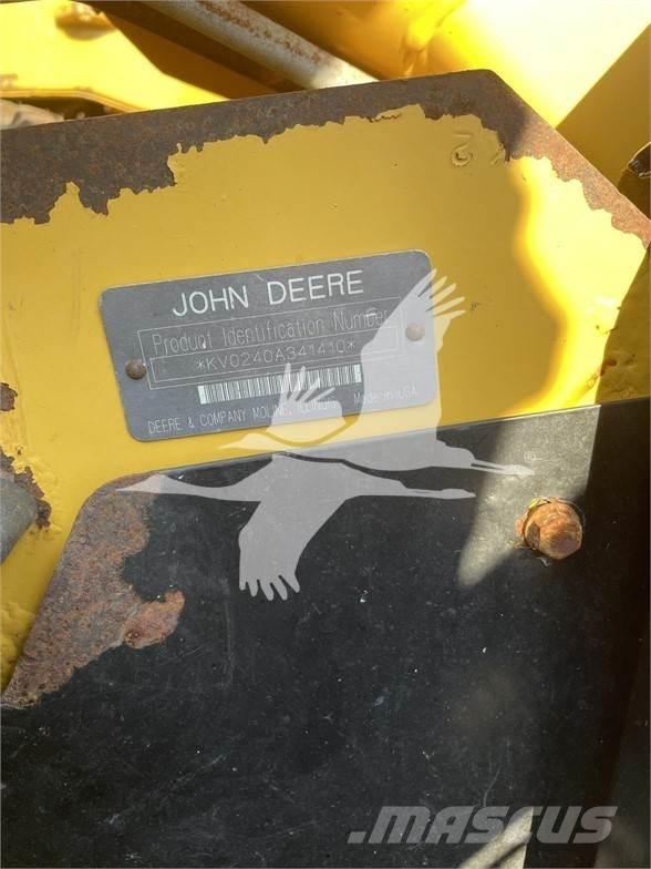John Deere 240 Diger traktör aksesuarlari