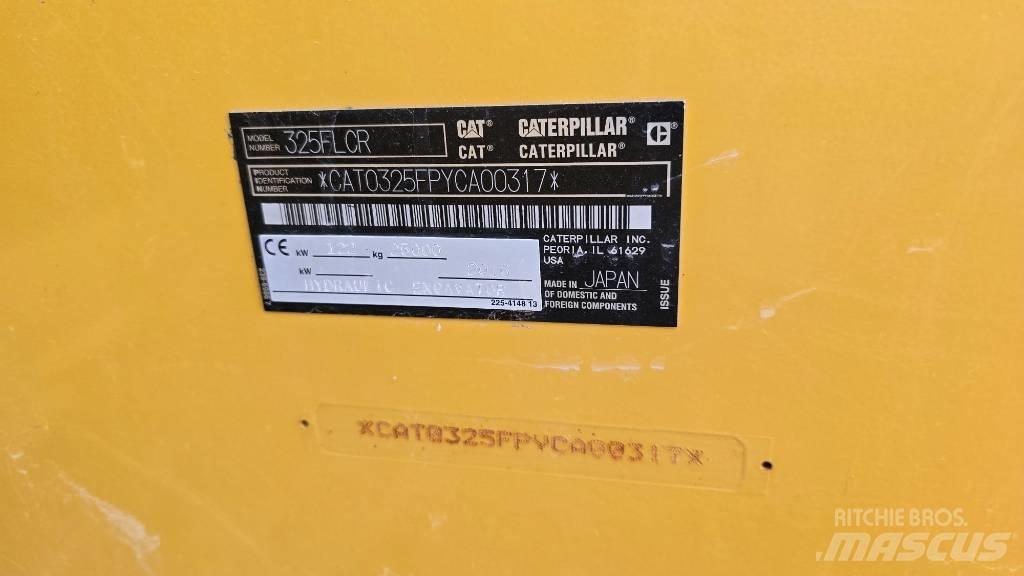 CAT 325 FL CR Paletli ekskavatörler