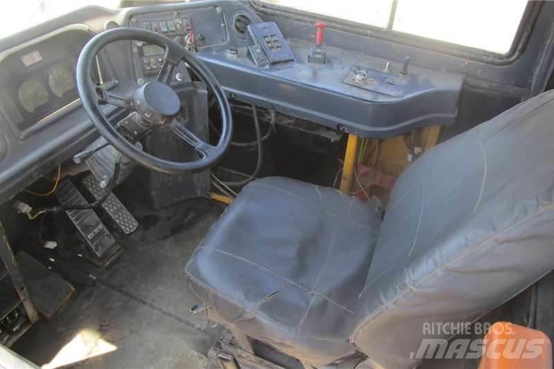 Bell B20C Tankerli kamyonlar