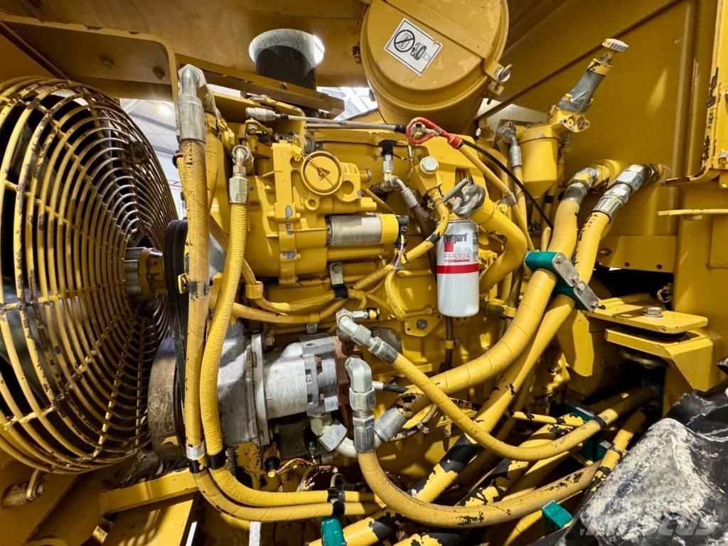 CAT CS 563 C Tek tamburlu silindirler