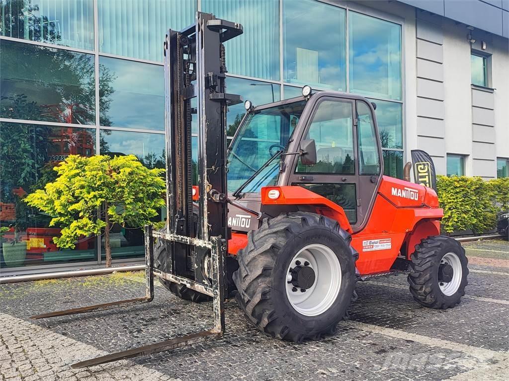 Manitou M26-4 Arazi tipi forklift