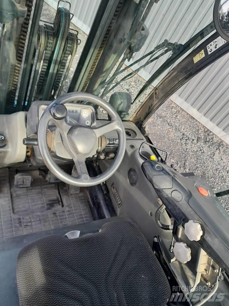 Mitsubishi FD 25 N Dizel forkliftler