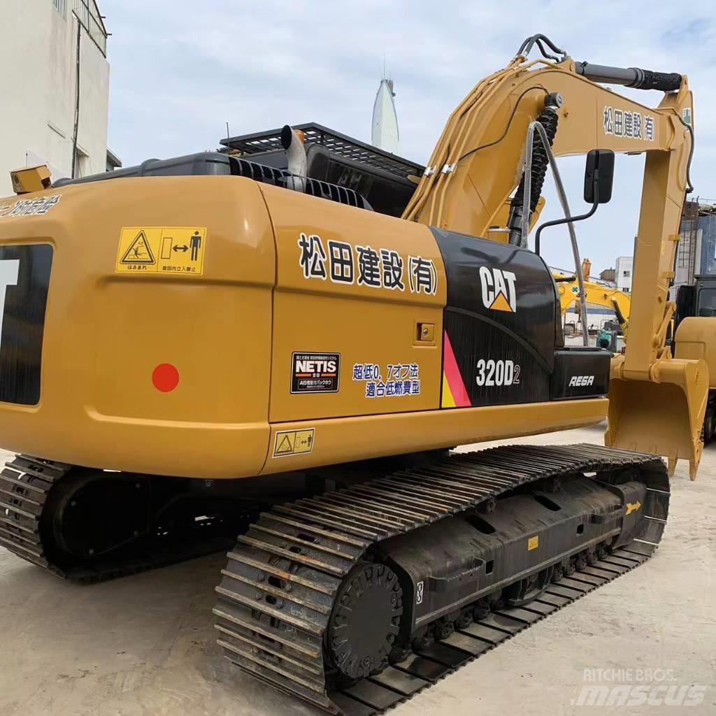 CAT 320 Paletli ekskavatörler