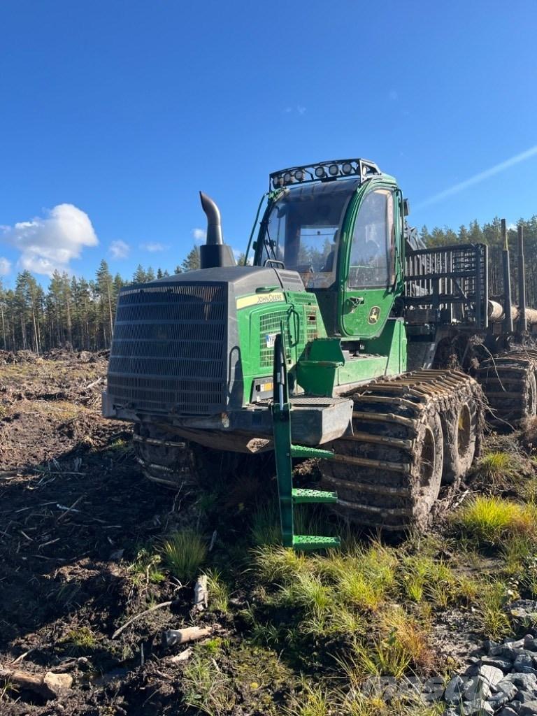John Deere 1510G Tomruk yükleyici traktörler