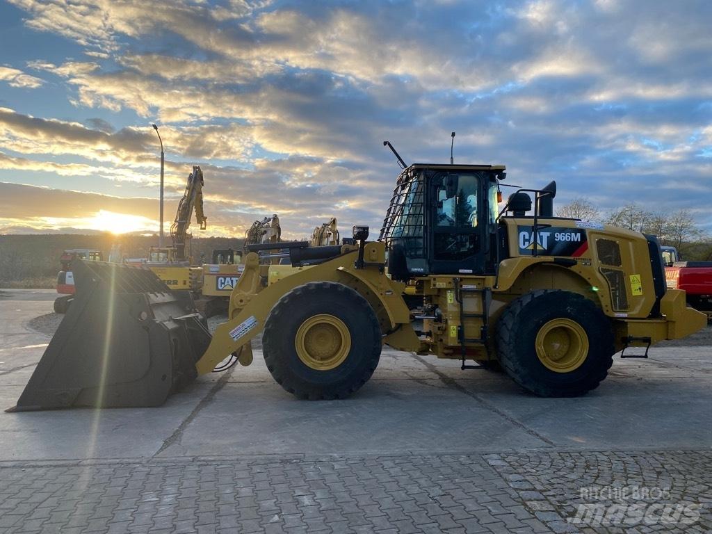 CAT 966 M Tekerlekli yükleyiciler