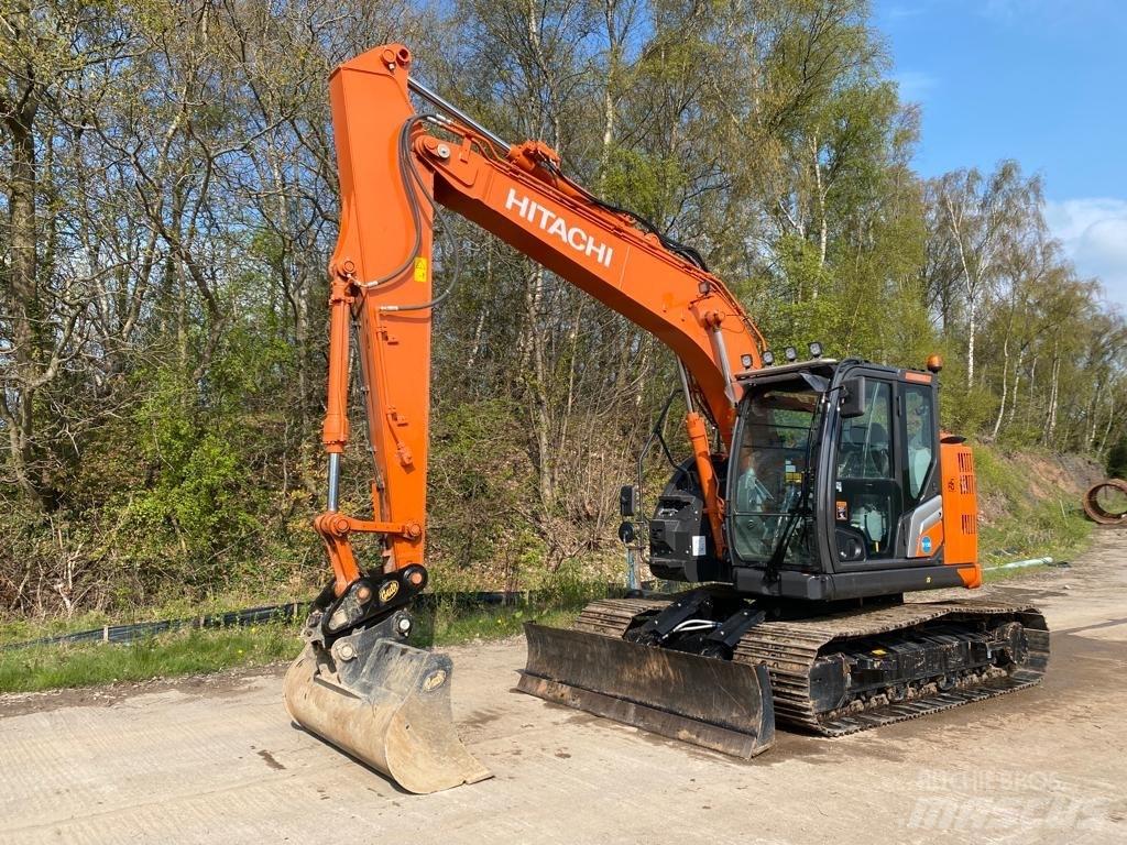 Hitachi ZX135USBL-7 Paletli ekskavatörler