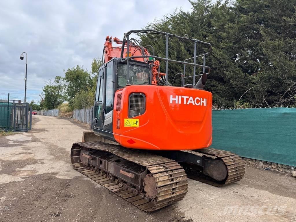Hitachi ZX 135 US-5B Paletli ekskavatörler