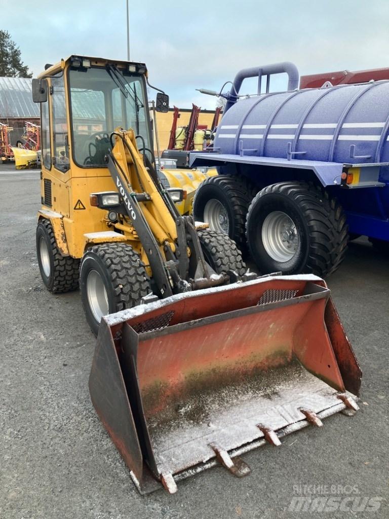 Volvo ZL 302 Tekerlekli yükleyiciler