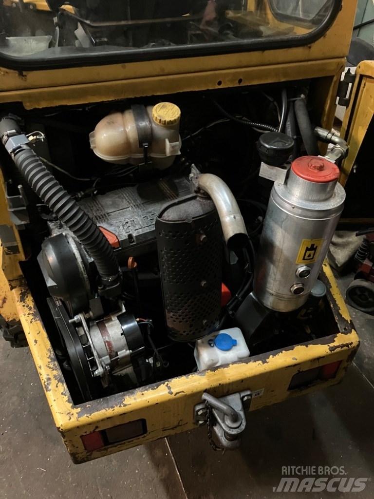 Volvo ZL 302 Tekerlekli yükleyiciler