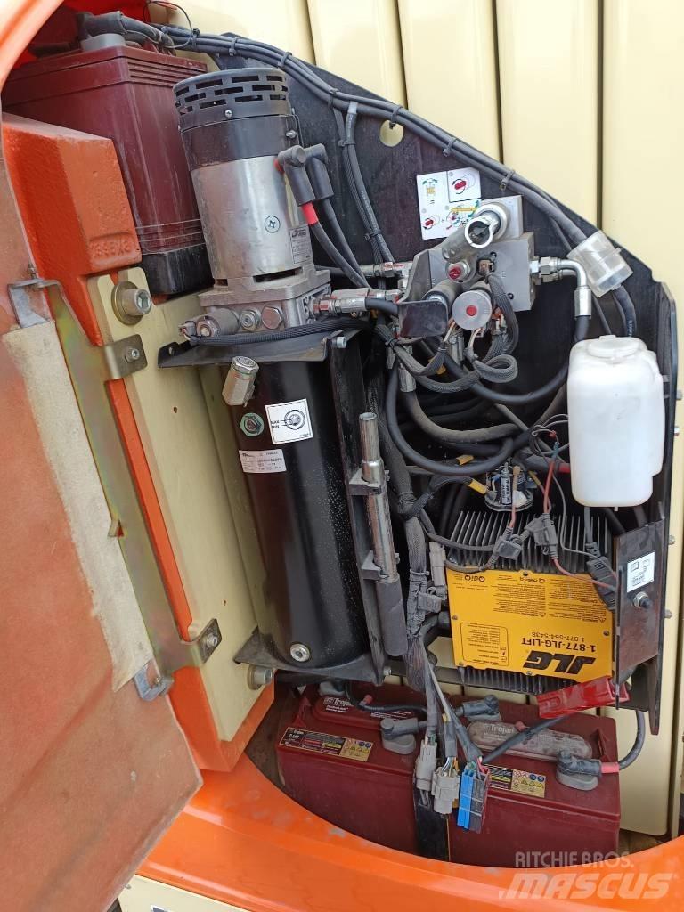JLG Toucan 12 E Plus Körüklü personel platformları