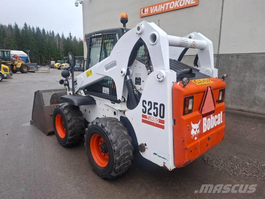 Bobcat S 250 Skid steer loderler