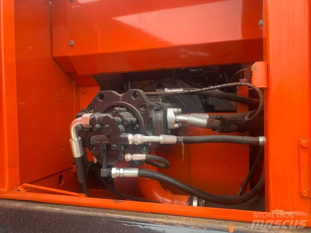 Doosan DX 225 LC Paletli ekskavatörler