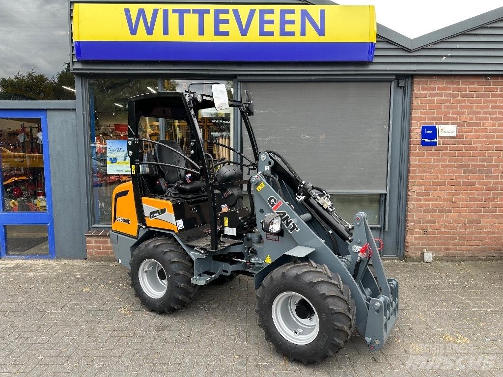 GiANT G2500HD Çok amaçlı yükleyiciler