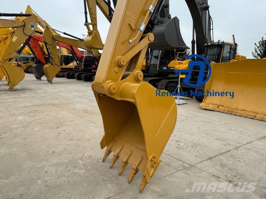 CAT 320D2 Paletli ekskavatörler