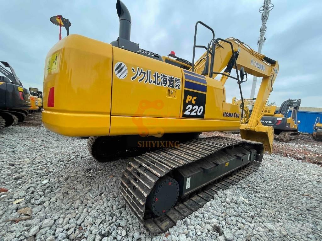 Komatsu PC 220-8M0 Paletli ekskavatörler