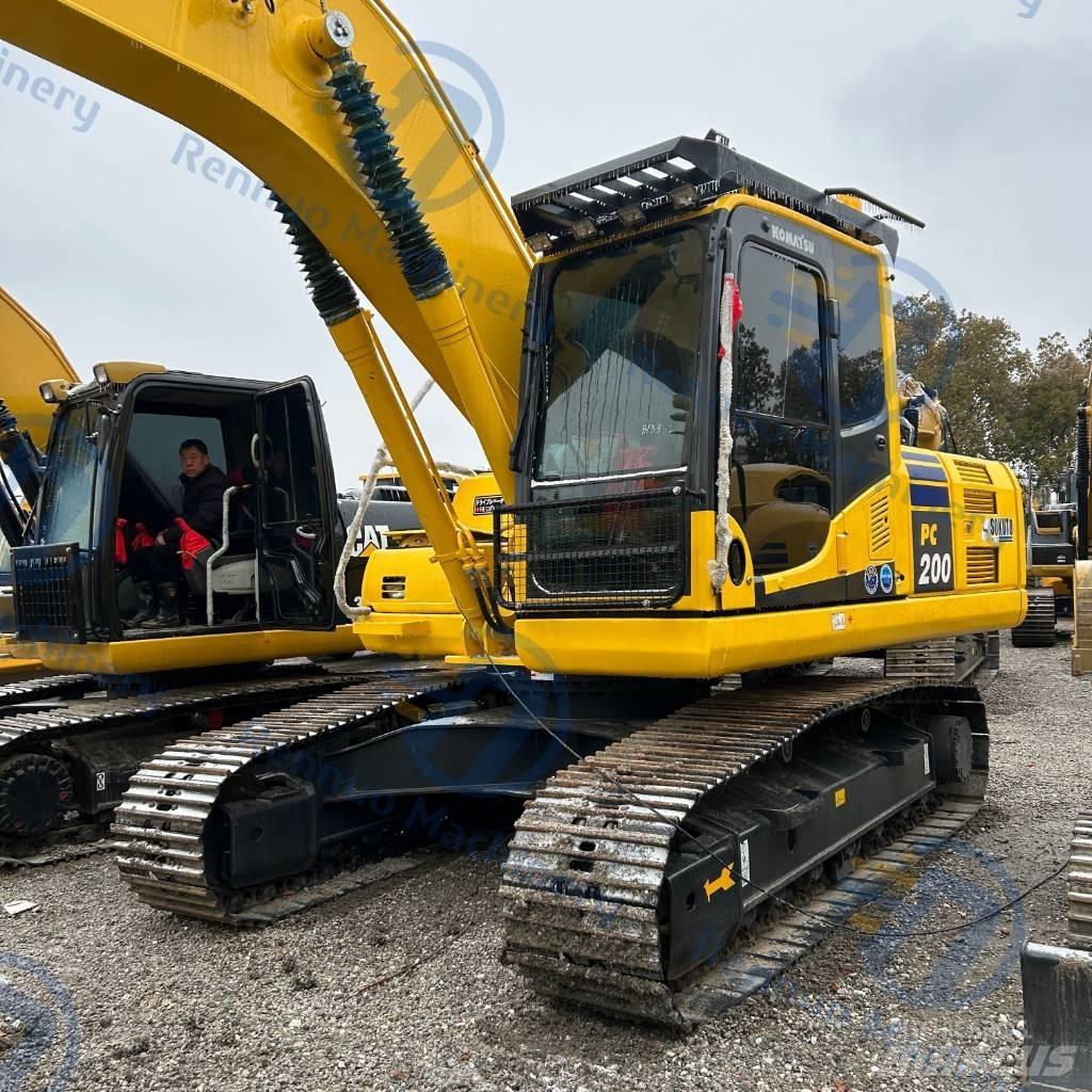 Komatsu PC200-8 Paletli ekskavatörler