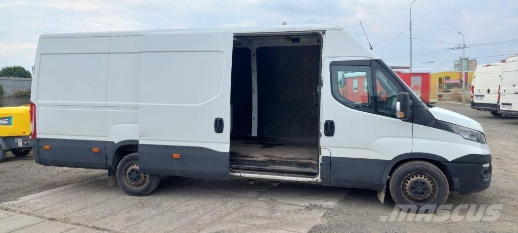 Iveco 35-180 Panel vanlar