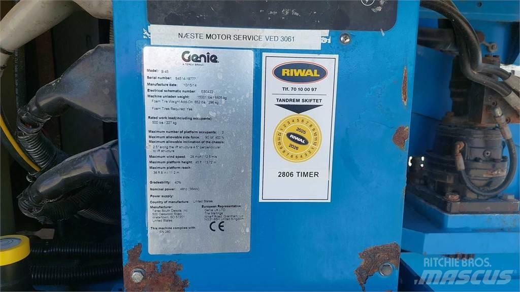 Genie S45 Teleskopik personel platformları
