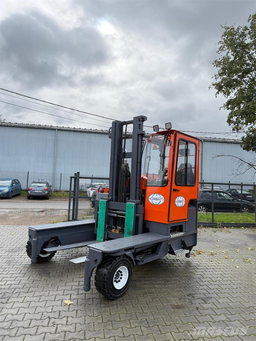 Combilift C5000 XL 4 yönlü reach truck