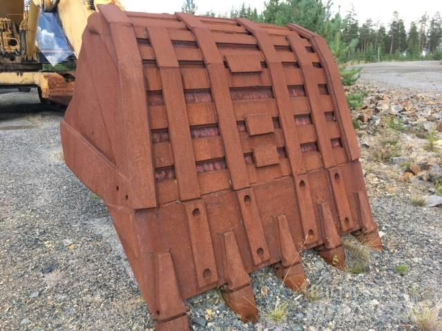 Komatsu PC 1000-1 Paletli ekskavatörler